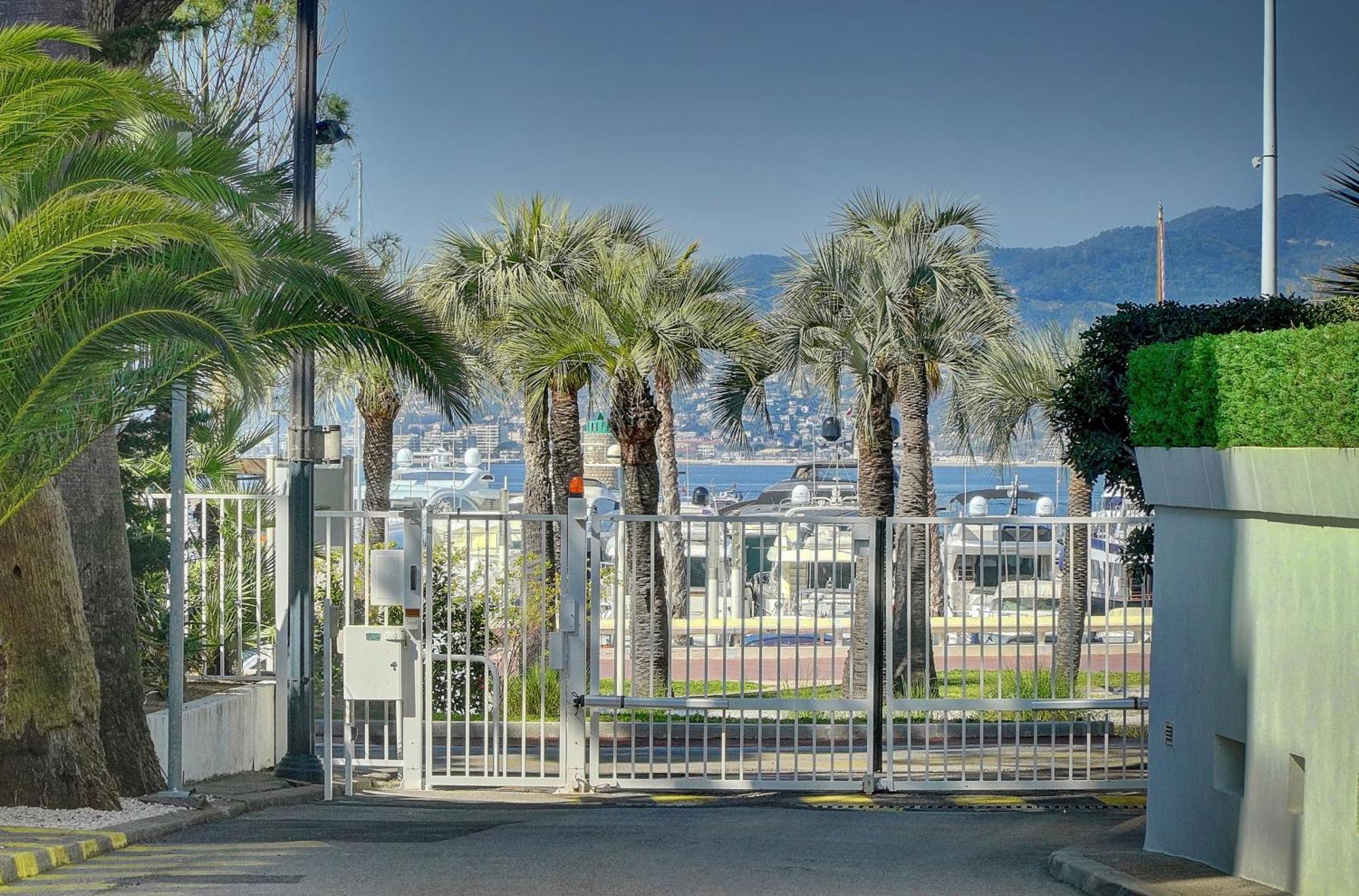 Le Palm - 100M Plage - Croisette - Verriere Cote D'Azur Cannes Zewnętrze zdjęcie